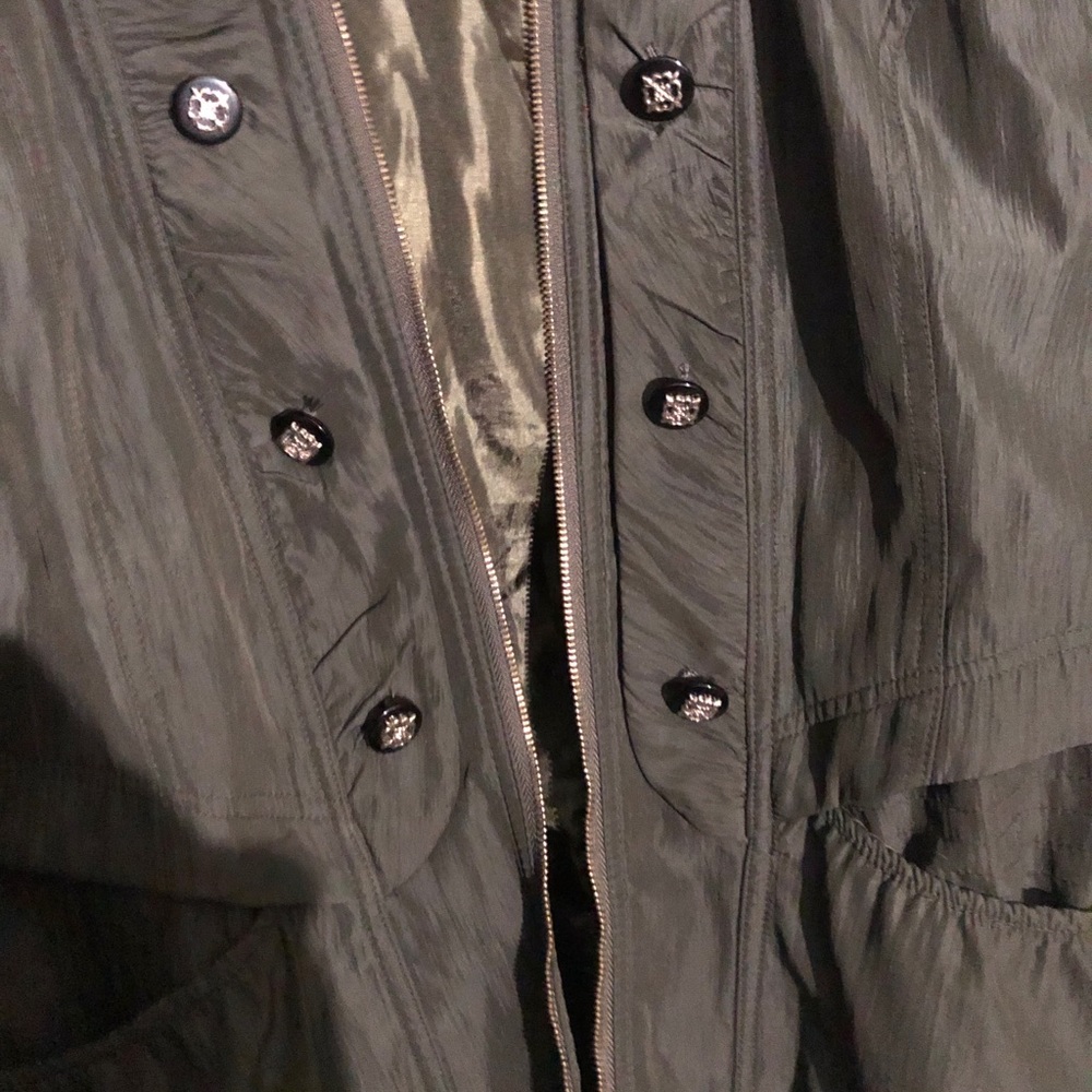 Jacket - Picture 4 of 9